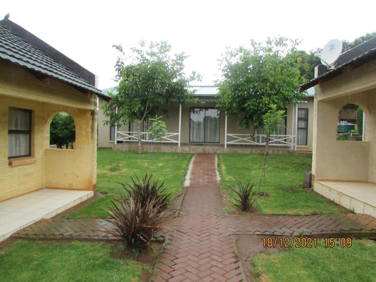 Aloes Lodge Leribe Bagian luar foto