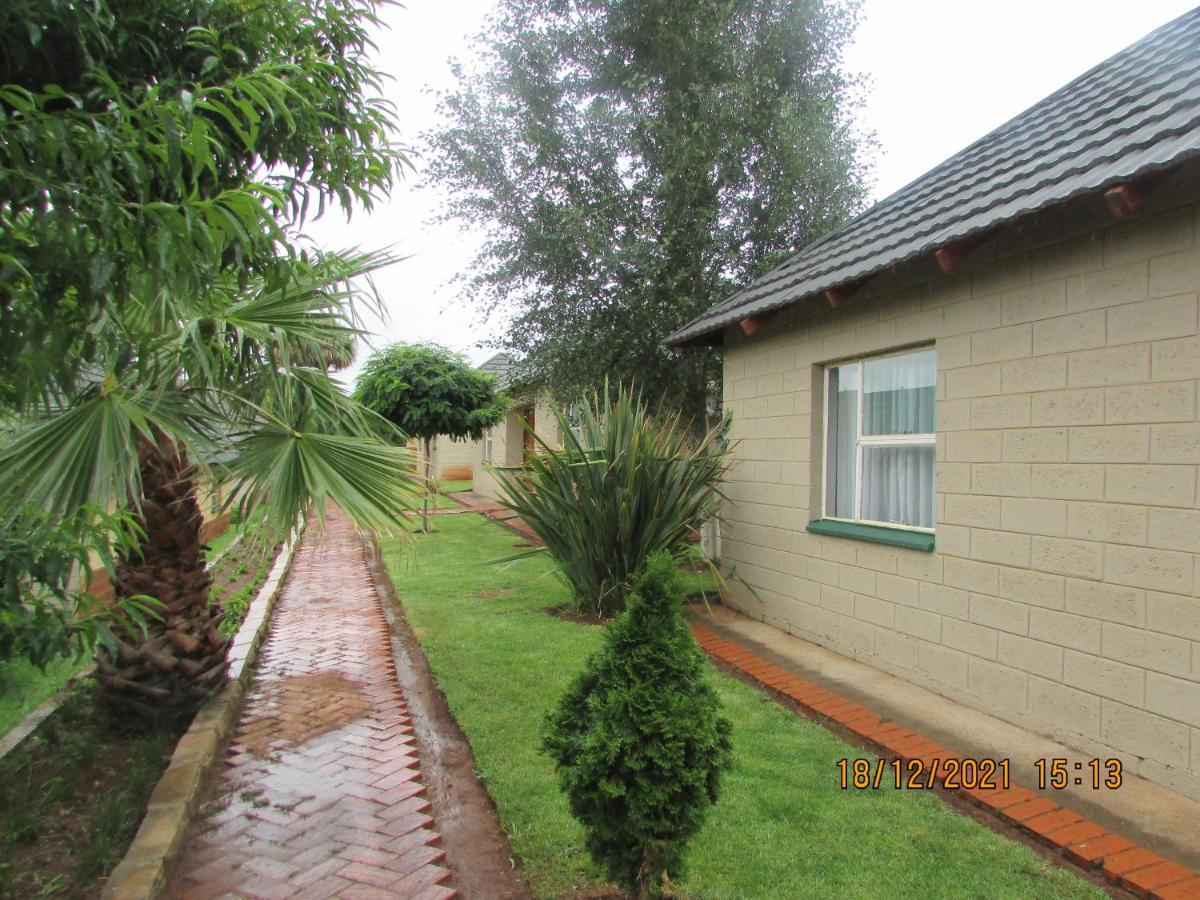 Aloes Lodge Leribe Bagian luar foto