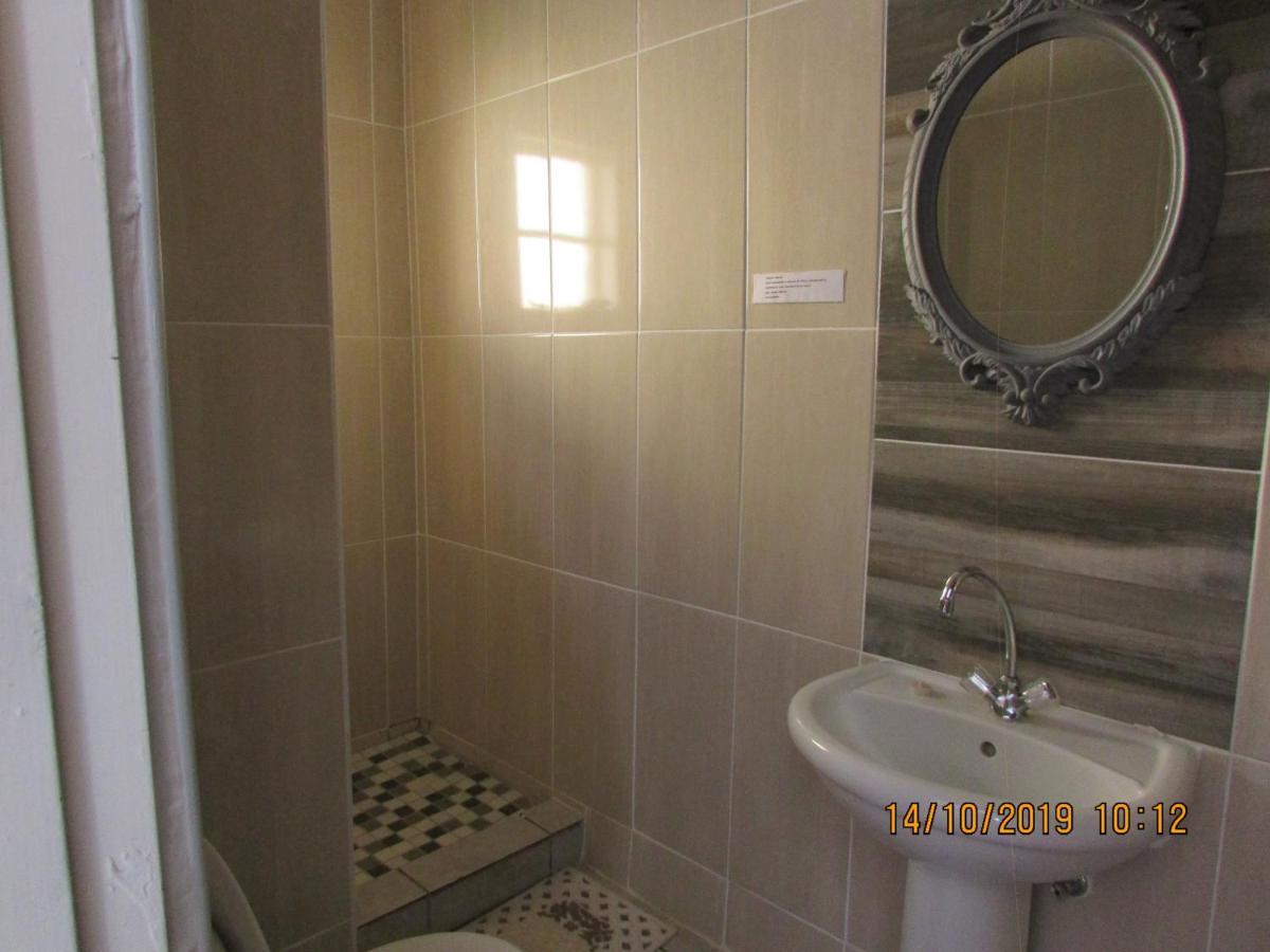 Aloes Lodge Leribe Bagian luar foto
